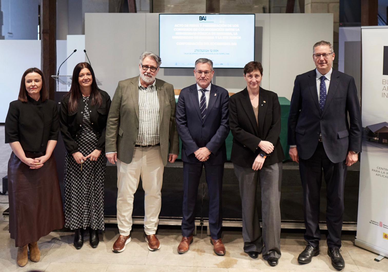 Firma de convenios entre UPNA, Universidad de Navarra y ETH Zurich