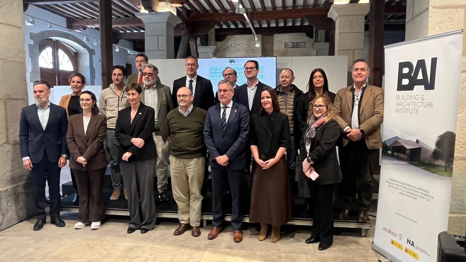 Firma de convenios entre UPNA, Universidad de Navarra y ETH Zurich