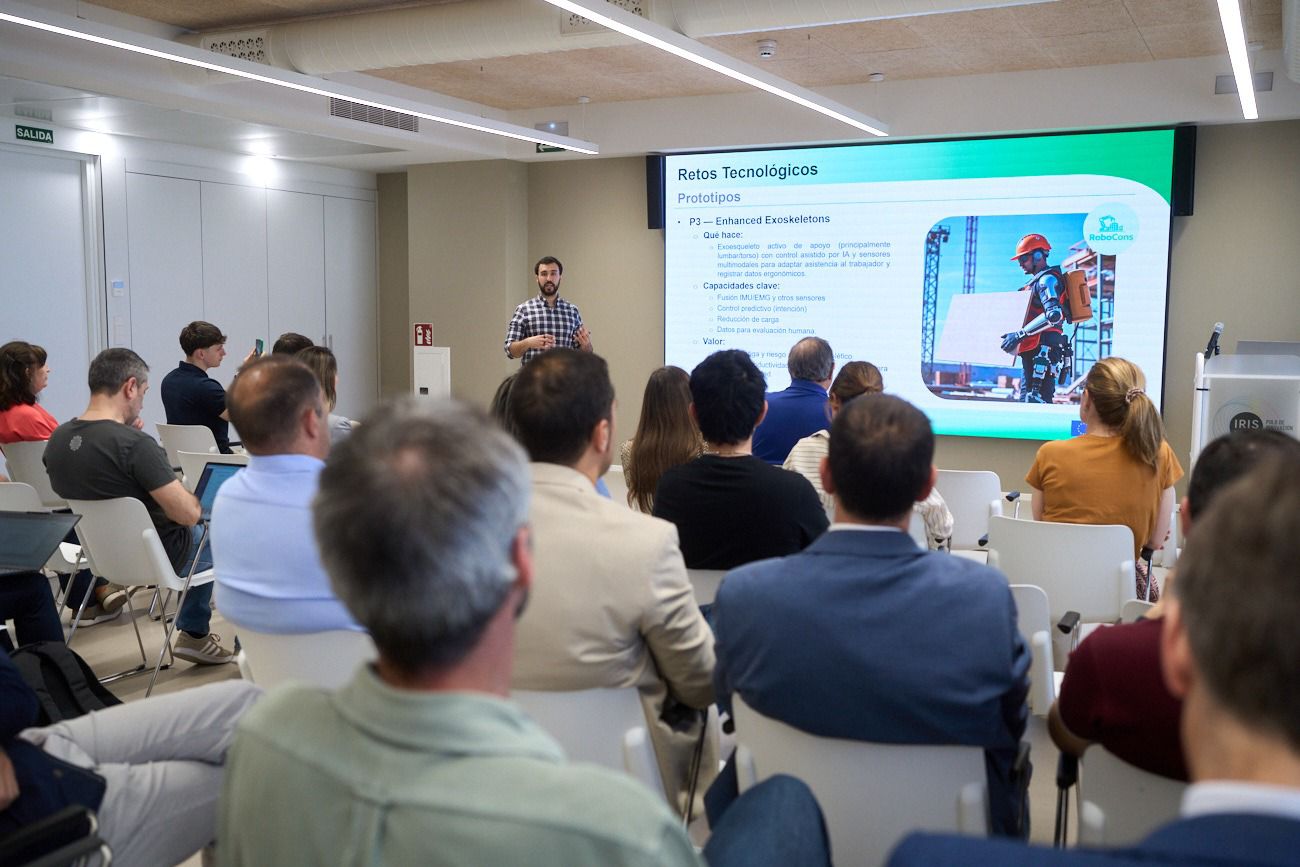 Horrela izan da TECH TALKS BAIren lehen ikasgai teknikoa Iruñean.