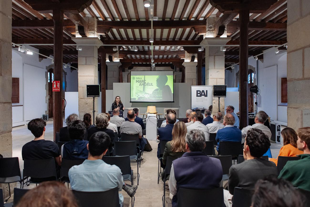 Marc Angélil protagoniza la segunda sesión de FORO BAI 2026 con una llamada urgente a repensar la sostenibilidad en arquitectura