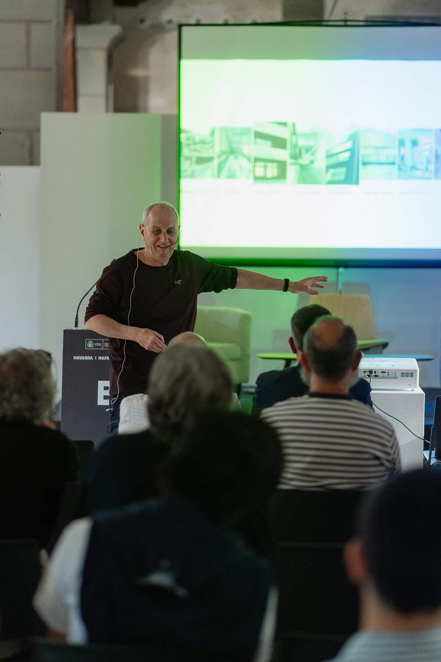Marc Angélil protagoniza la segunda sesión de FORO BAI 2026 con una llamada urgente a repensar la sostenibilidad en arquitectura