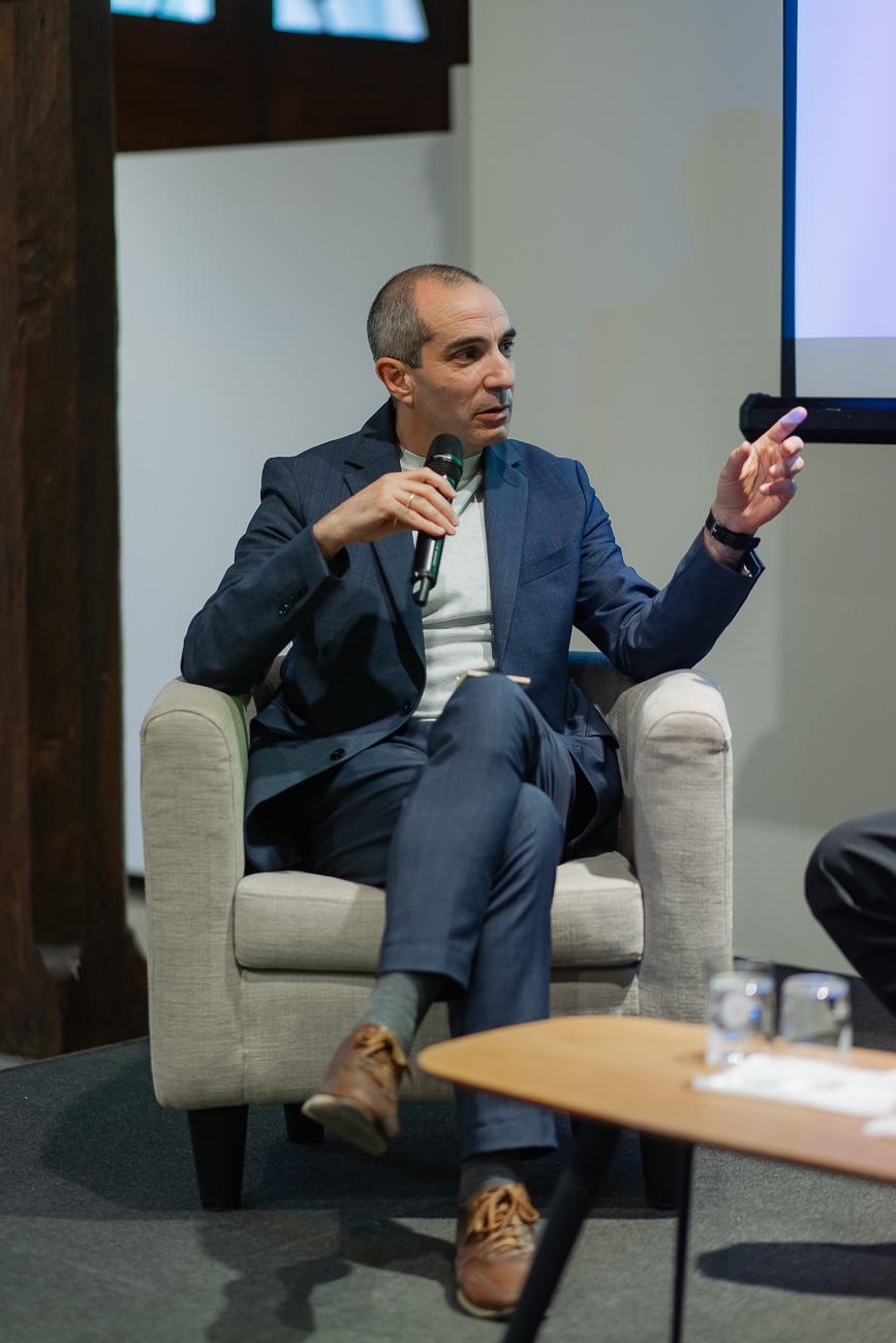 Marc Angélil protagoniza la segunda sesión de FORO BAI 2026 con una llamada urgente a repensar la sostenibilidad en arquitectura
