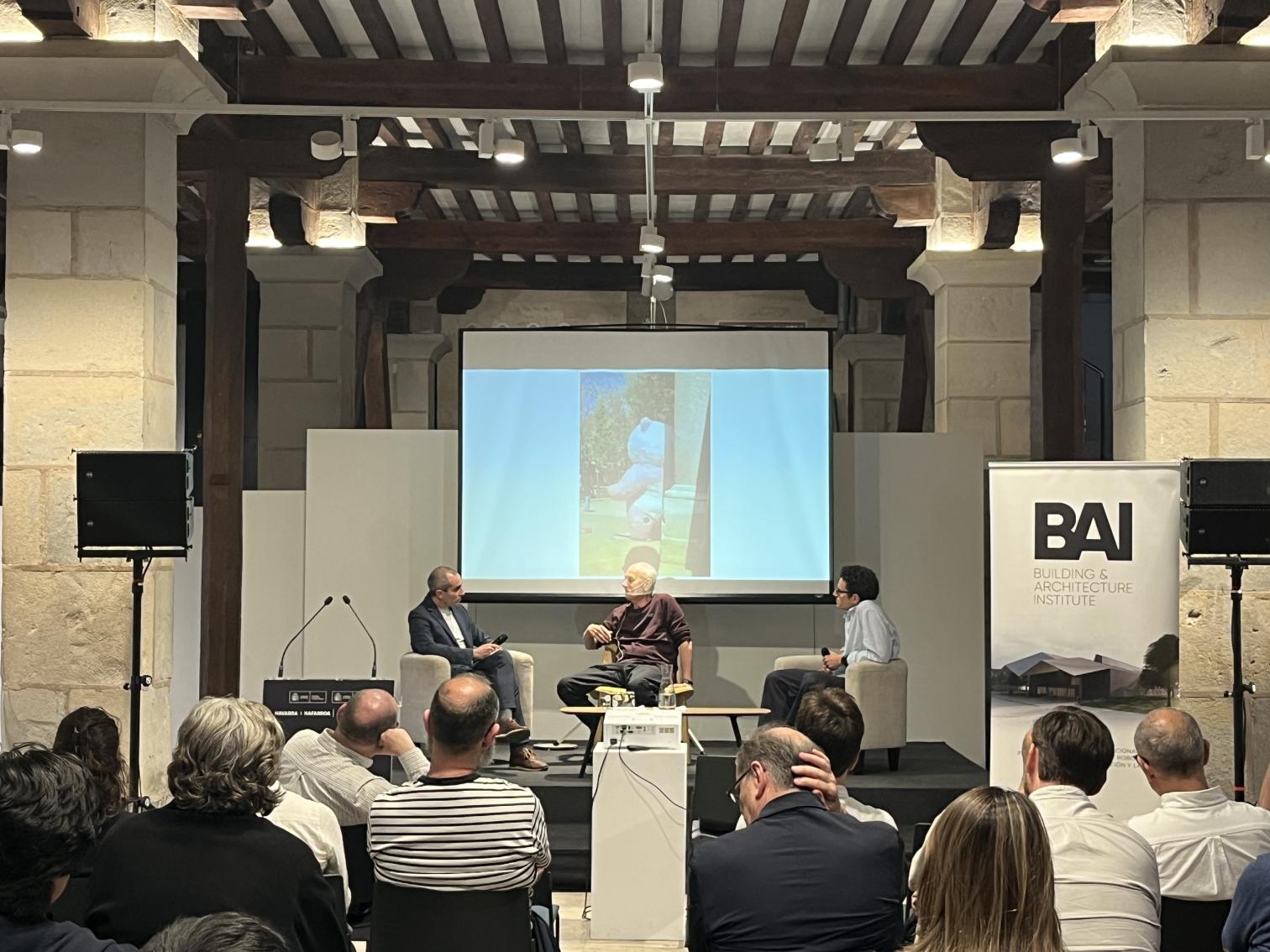 Marc Angélil protagoniza la segunda sesión de FORO BAI 2026 con una llamada urgente a repensar la sostenibilidad en arquitectura