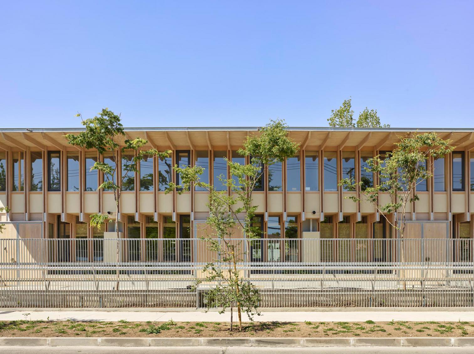 San Crescente Housing, Las Condes