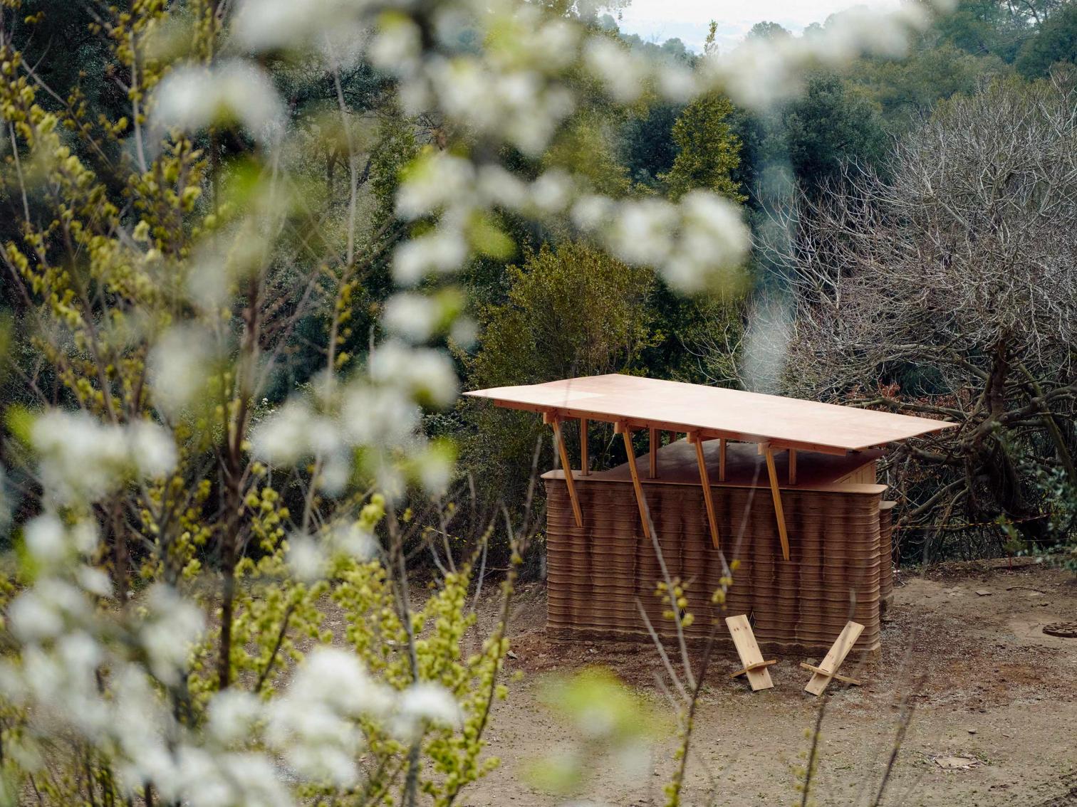 Prototipo de vivienda realizada con tierra y una impresora 3D