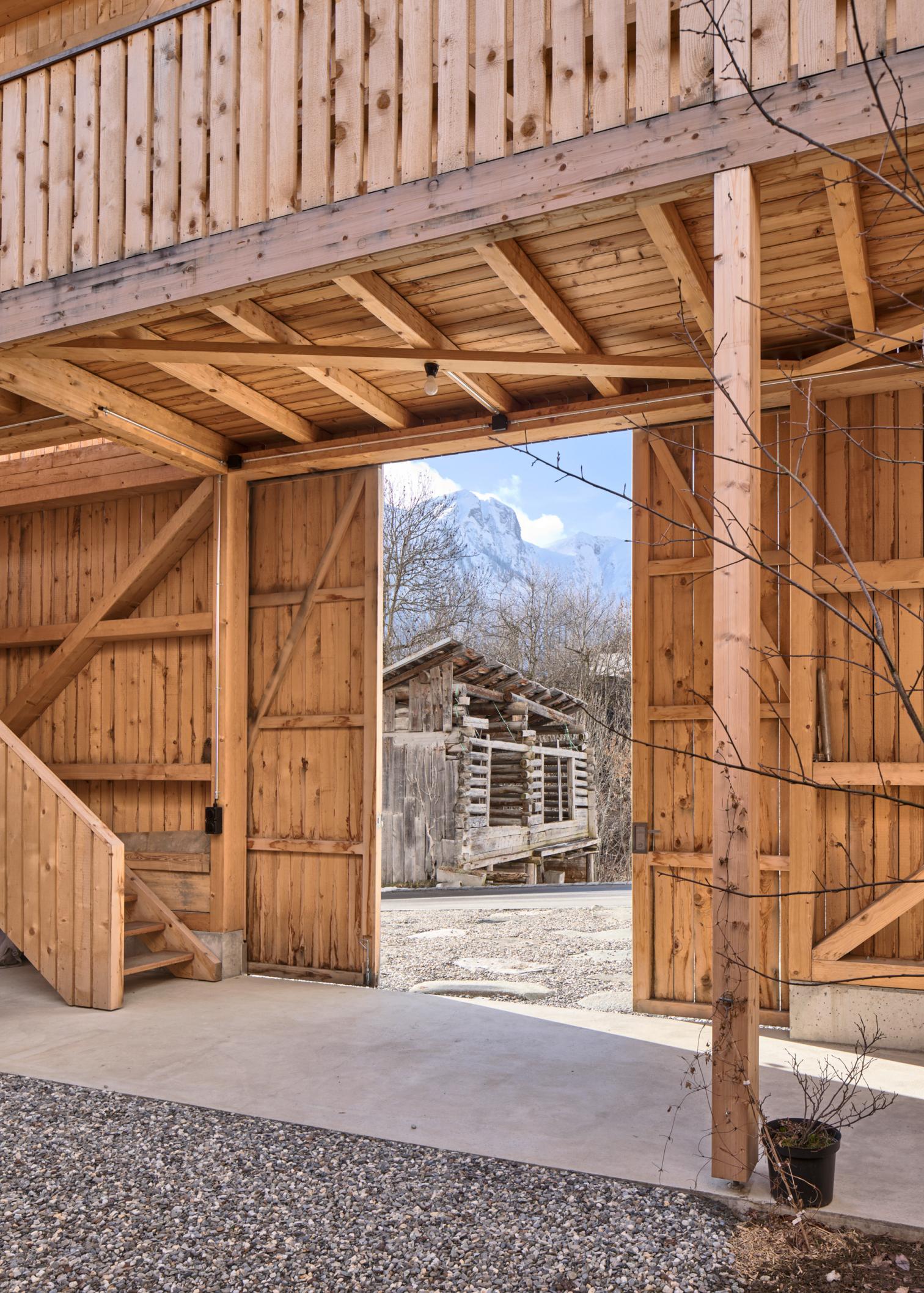 Residential and Studio House Lind in Urmein (Switzerland)
