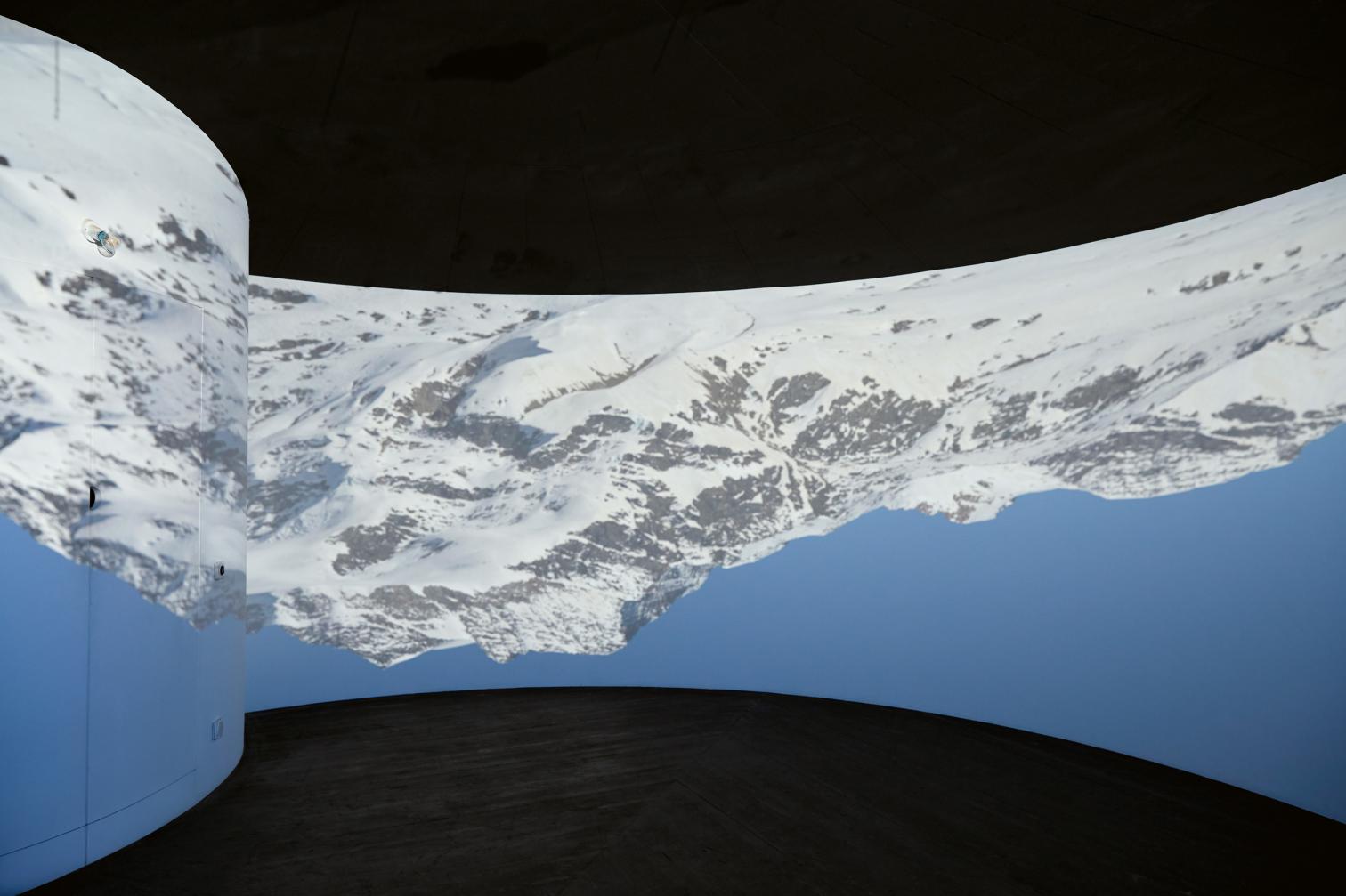 Base de mantenimiento en el paso del Bernina en Grisones (Suiza)